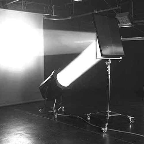 Matthews Mirrored Xeno Reflector - 42x42"