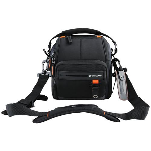 Vanguard Quovio 18 Shoulder Bag