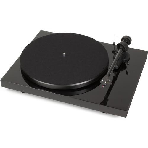 Pro-Ject Audio Systems Debut Carbon DC Turntable with 8.6" Carbon Fiber Tonearm and USB