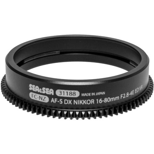 Sea & Sea Zoom Gear for Nikon AF-S DX NIKKOR 16-80mm f 2.8-4E ED VR Lens in Port on MDX Housing