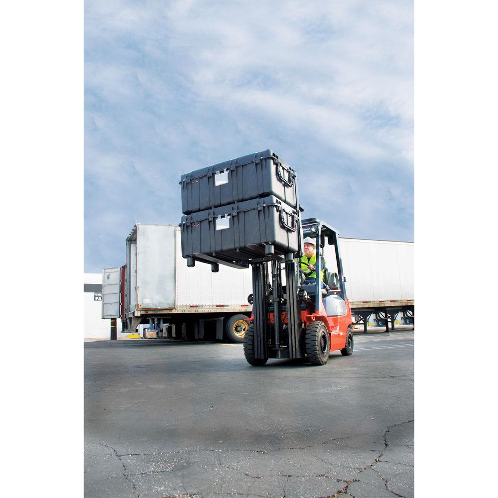 Pelican 0550 Transport Case without Foam