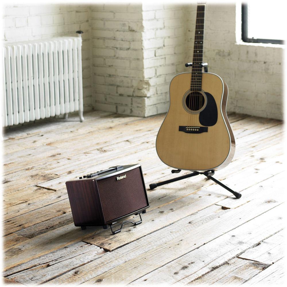 Roland AC-33 Acoustic Chorus Guitar Amplifier