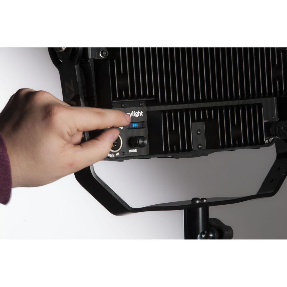 Zylight F8 LED Fresnel
