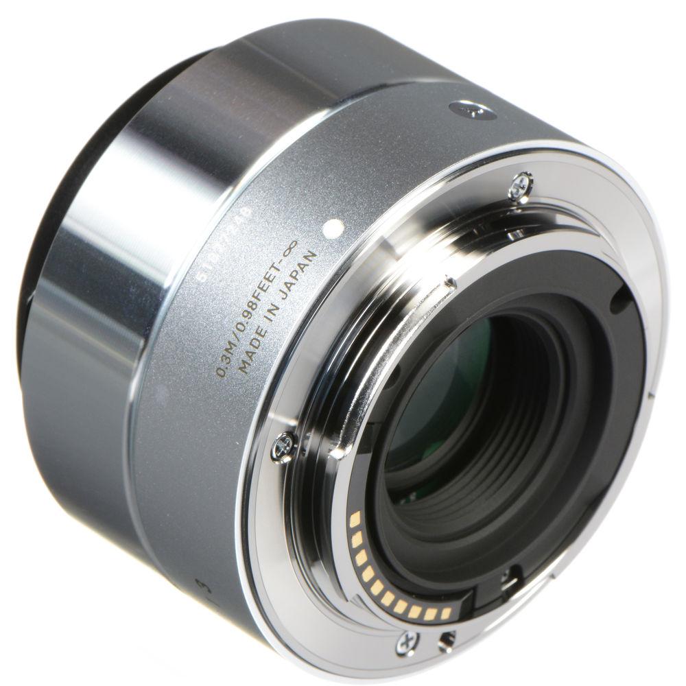 Sigma 30mm f 2.8 DN Lens for Sony E-mount Cameras