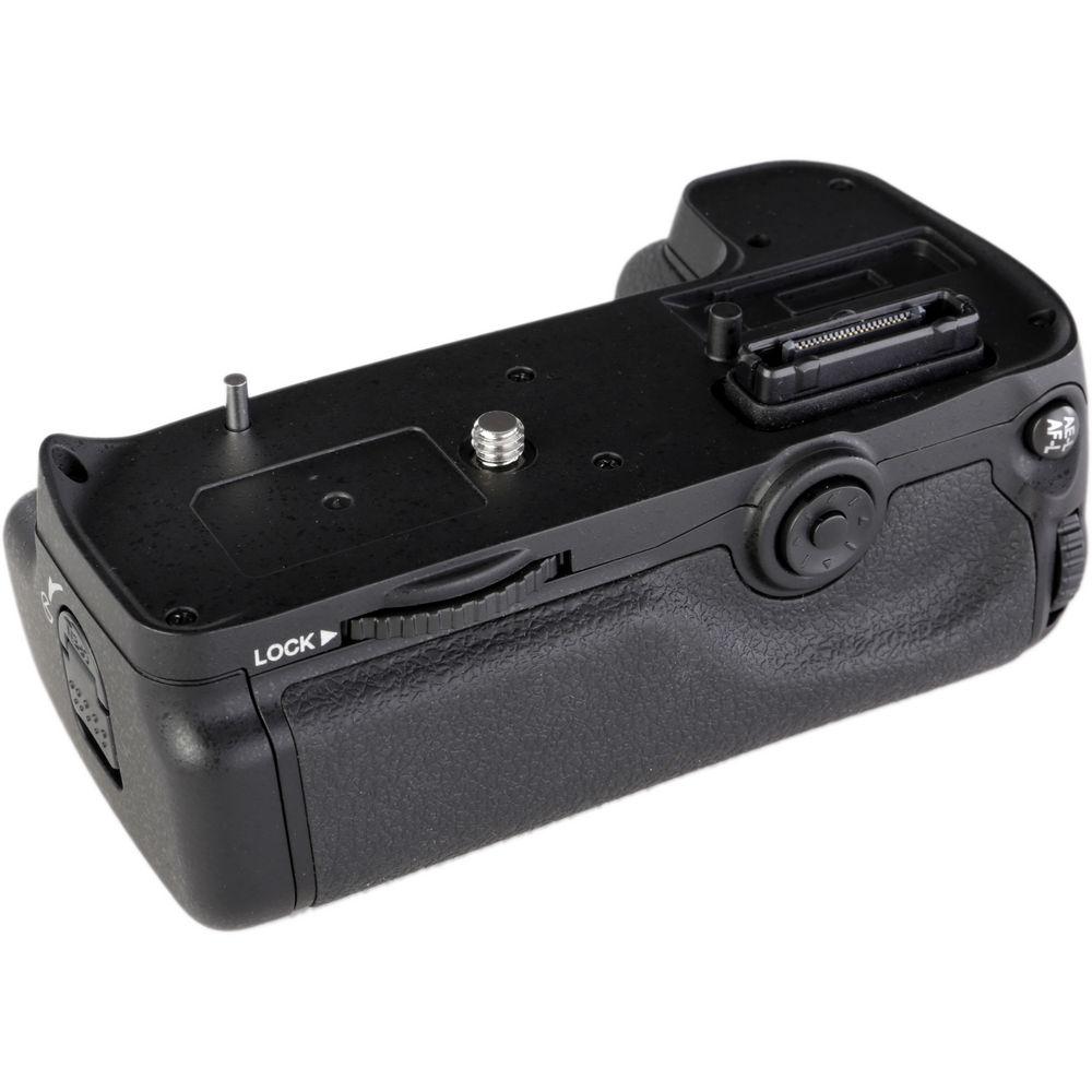 Vello BG-N4.2 Battery Grip for Nikon D7000