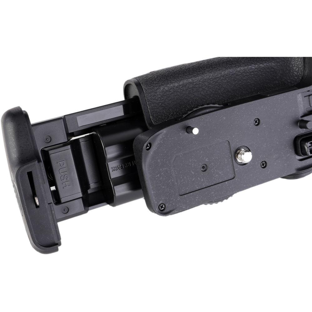 Vello BG-N4.2 Battery Grip for Nikon D7000