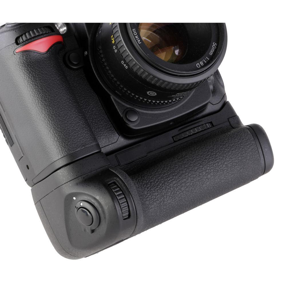 Vello BG-N4.2 Battery Grip for Nikon D7000