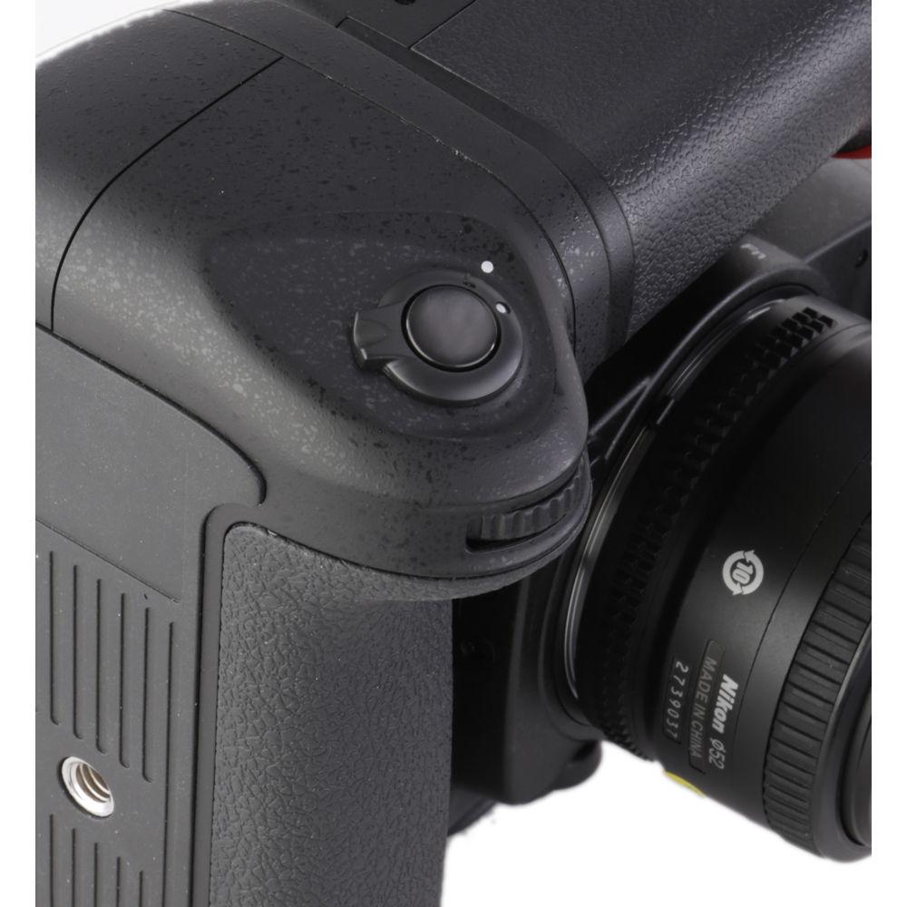 Vello BG-N4.2 Battery Grip for Nikon D7000