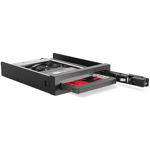 iStarUSA 3.5" to 2.5" SATA I II III Tray-Less Hot-Swap Cage