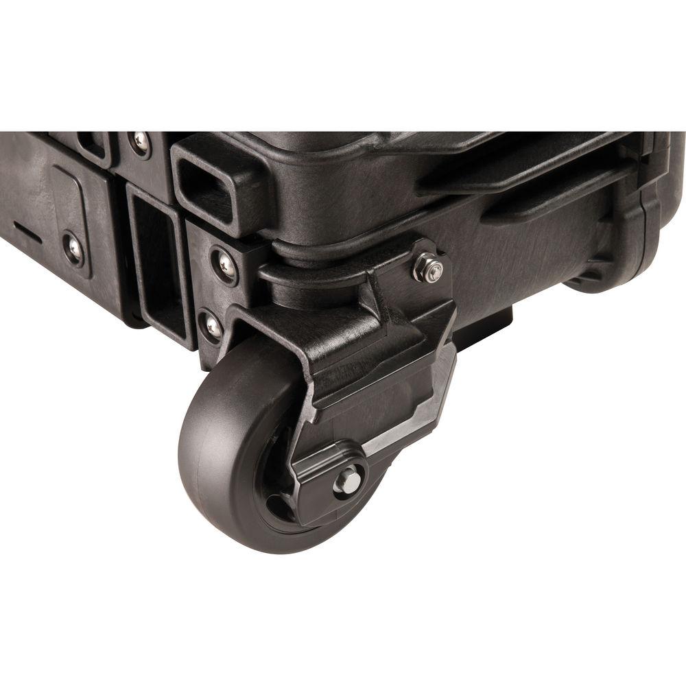 Pelican 1560MNF Case and Mobility Kit without Foam