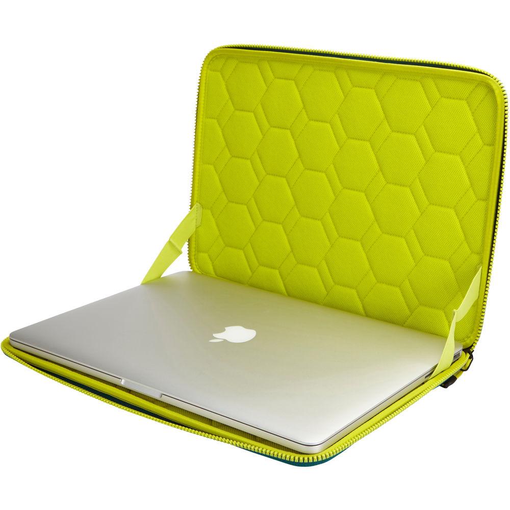 Thule Gauntlet 3.0 15" MacBook Pro Sleeve