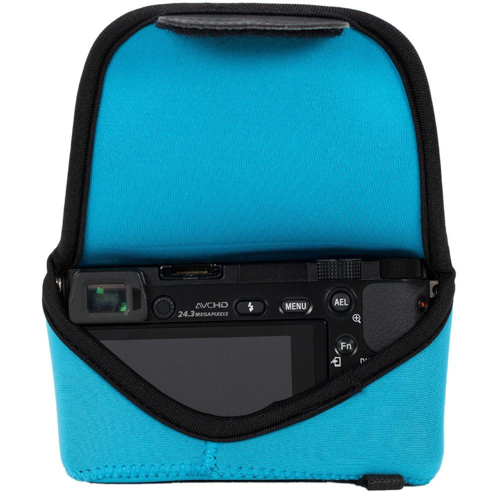 MegaGear MG516 Ultra Light Neoprene Case for Fujifilm X30