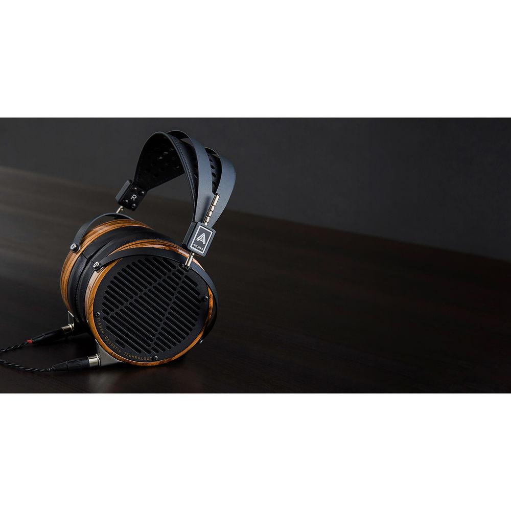 Audeze LCD-3 - High Performance Planar Magnetic Headphone With Ruggedized Travel Case