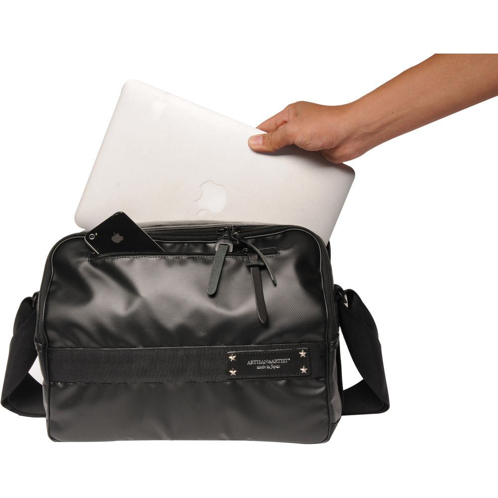 Artisan & Artist ICAM 3500 Camera Shoulder Bag