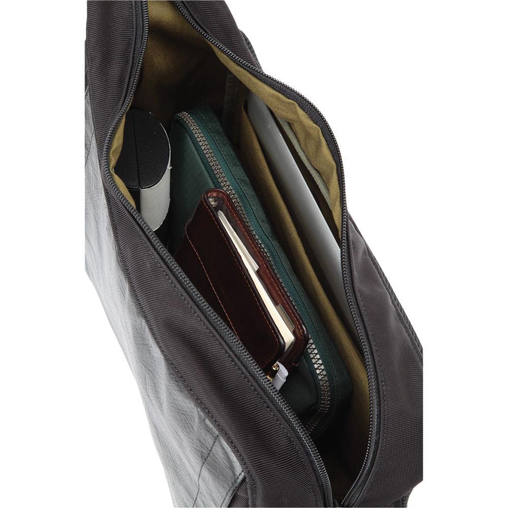 Artisan & Artist RR4-05C Camera Sling Bag