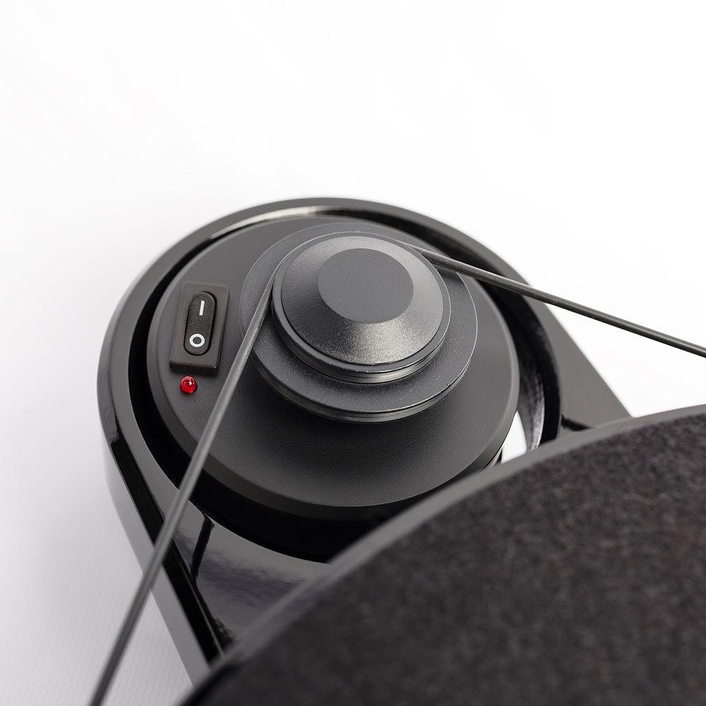 Pro-Ject Audio Systems RPM 1 Carbon Manual Turntable