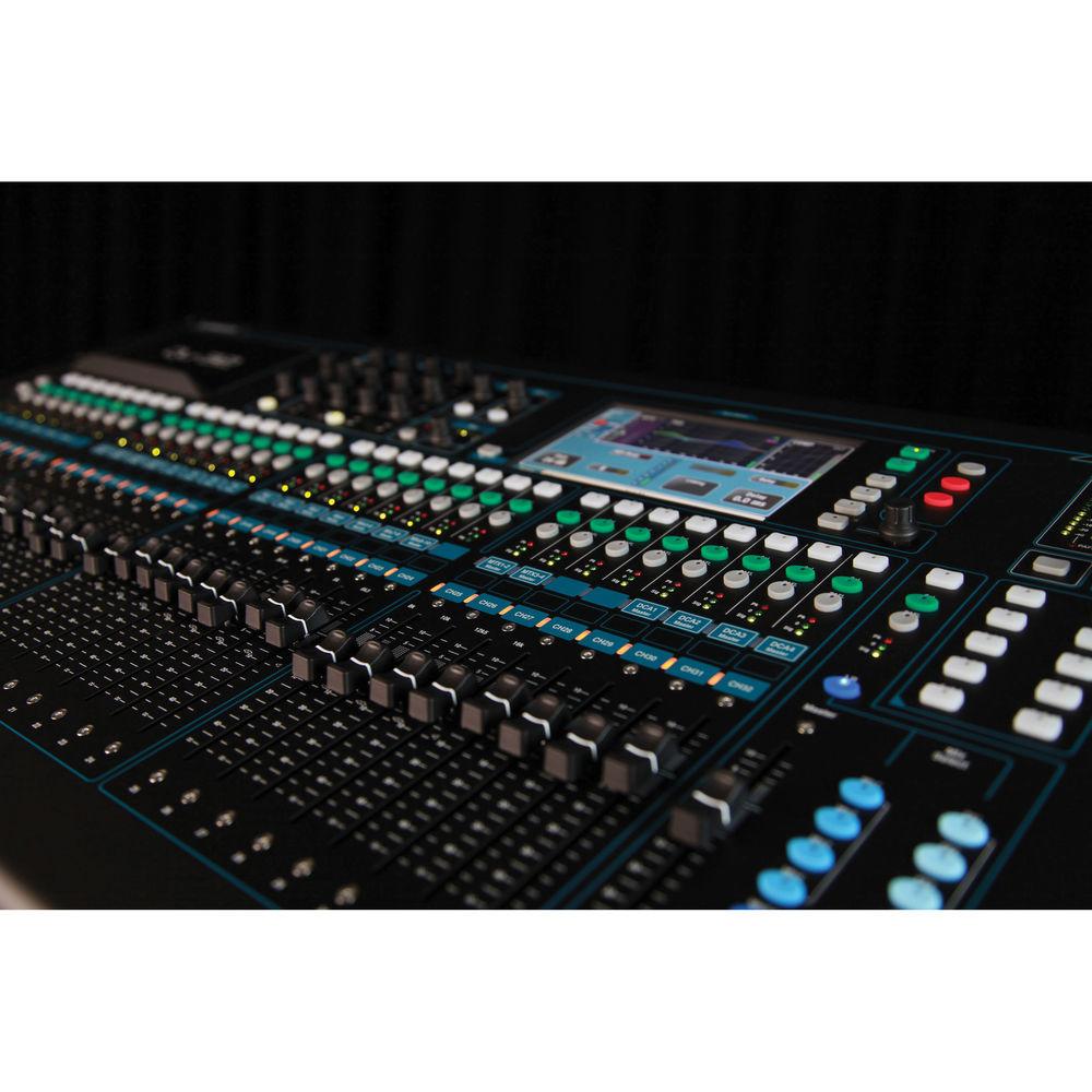Allen & Heath Qu-32C - 38-In 28-Out Digital Mixing Console