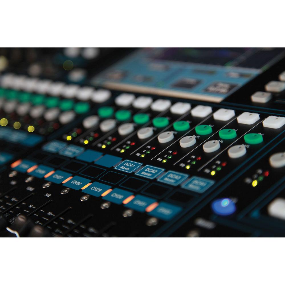 Allen & Heath Qu-32C - 38-In 28-Out Digital Mixing Console