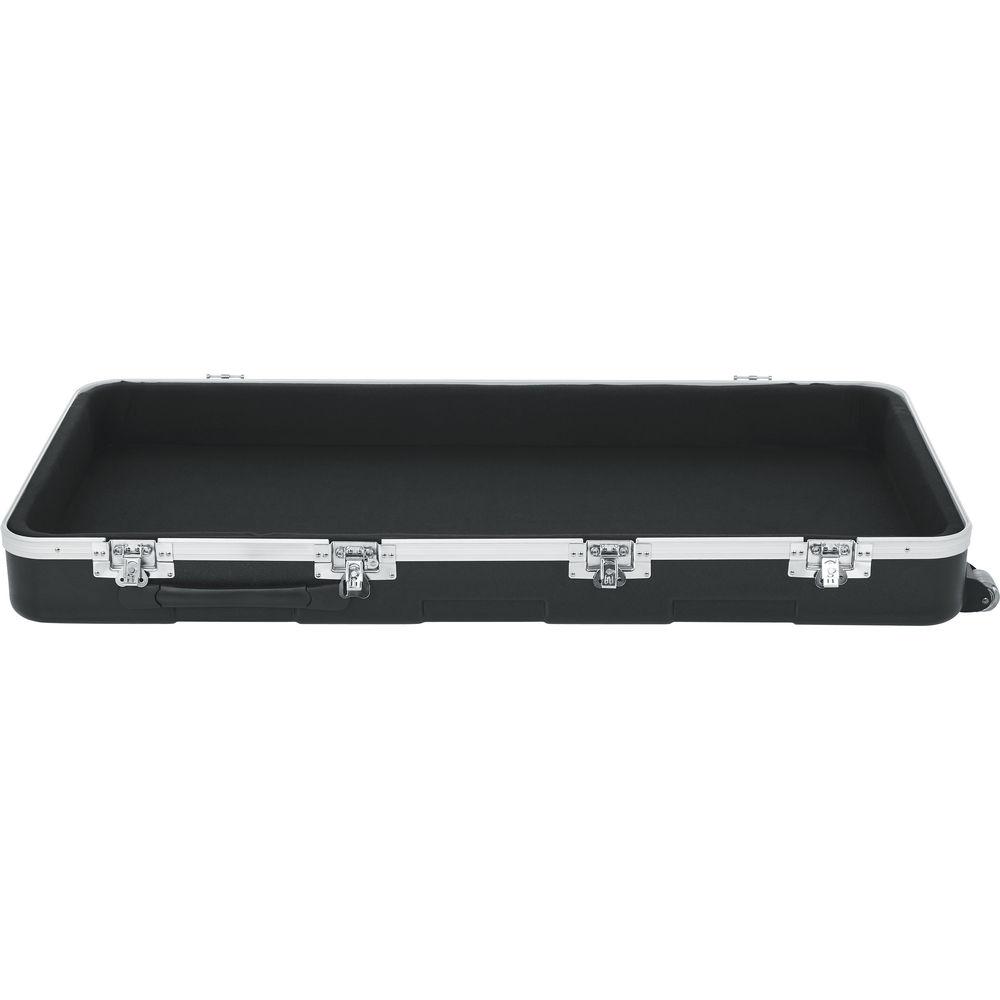 Gator Cases G-MIX-22x46 Rolling ATA Mixer Case with Lockable Recessed Latches and Pull-out Handle