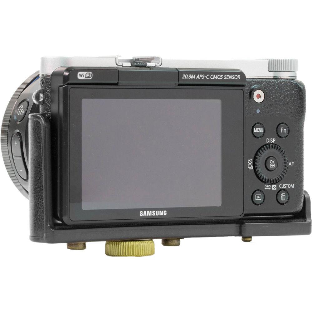 MegaGear MG397 Ever Ready Protective Camera Case for Samsung NX3000 with 20-50mm Lens