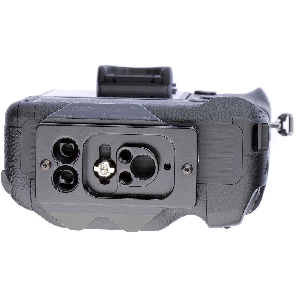 ProMediaGear Bracket Plate for Sony Alpha a7 and a7R II with VGC2EM Grip