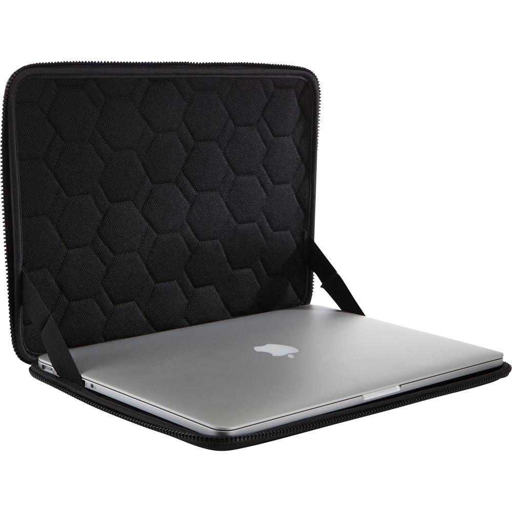 Thule Gauntlet 3.0 15" MacBook Pro Sleeve
