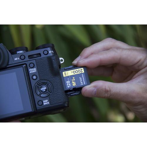 Lexar 128GB Professional 2000x UHS-II SDXC Memory Card with SD UHS-II Reader