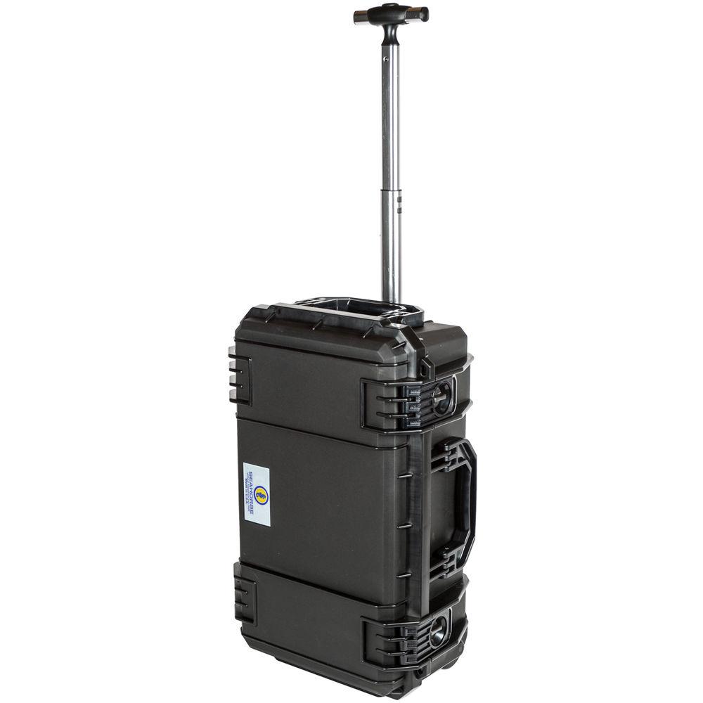 Seahorse SE830 Case with Telescoping Handle with Foam