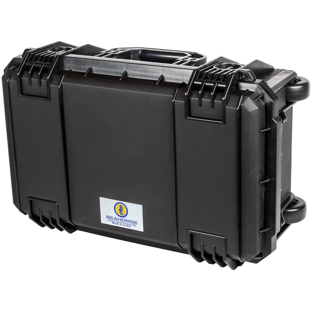 Seahorse SE830 Case with Telescoping Handle with Foam