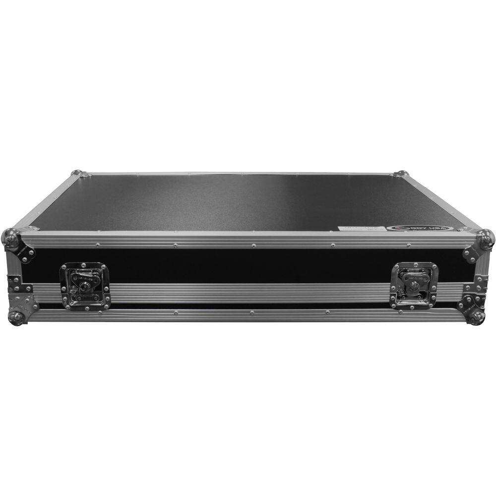 Odyssey Innovative Designs Case with Wheels for Mackie VLZ 3204 Mixing Console