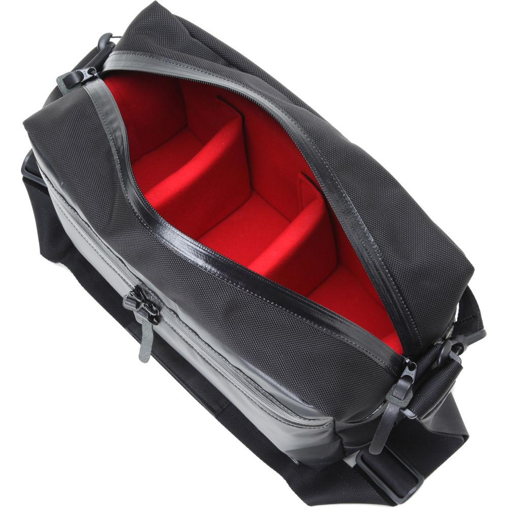 Artisan & Artist WCAM 3500N Waterproof Shoulder Bag