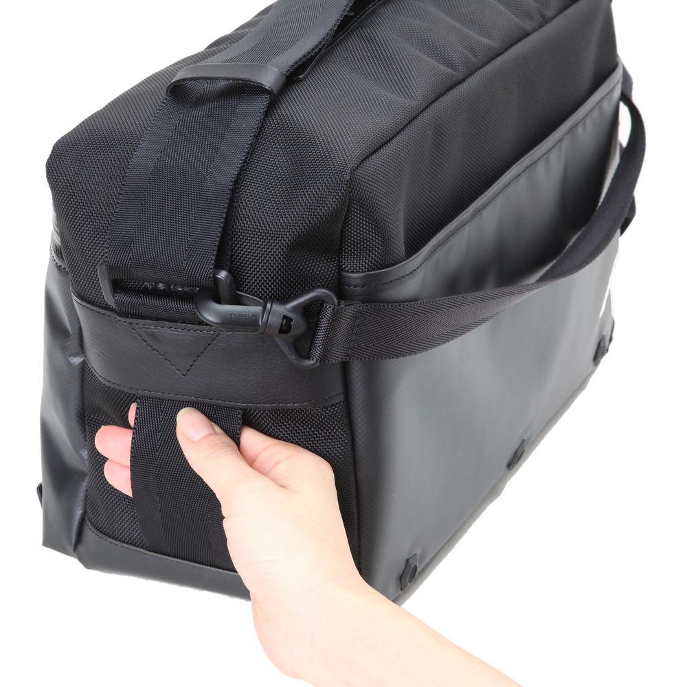 Artisan & Artist WCAM 3500N Waterproof Shoulder Bag