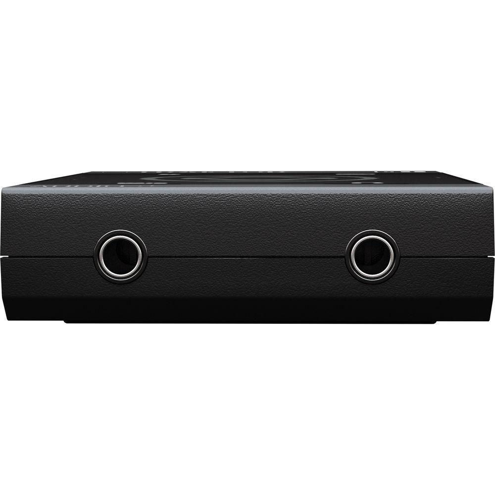 Native Instruments TRAKTOR AUDIO 2 Portable DJ Interface