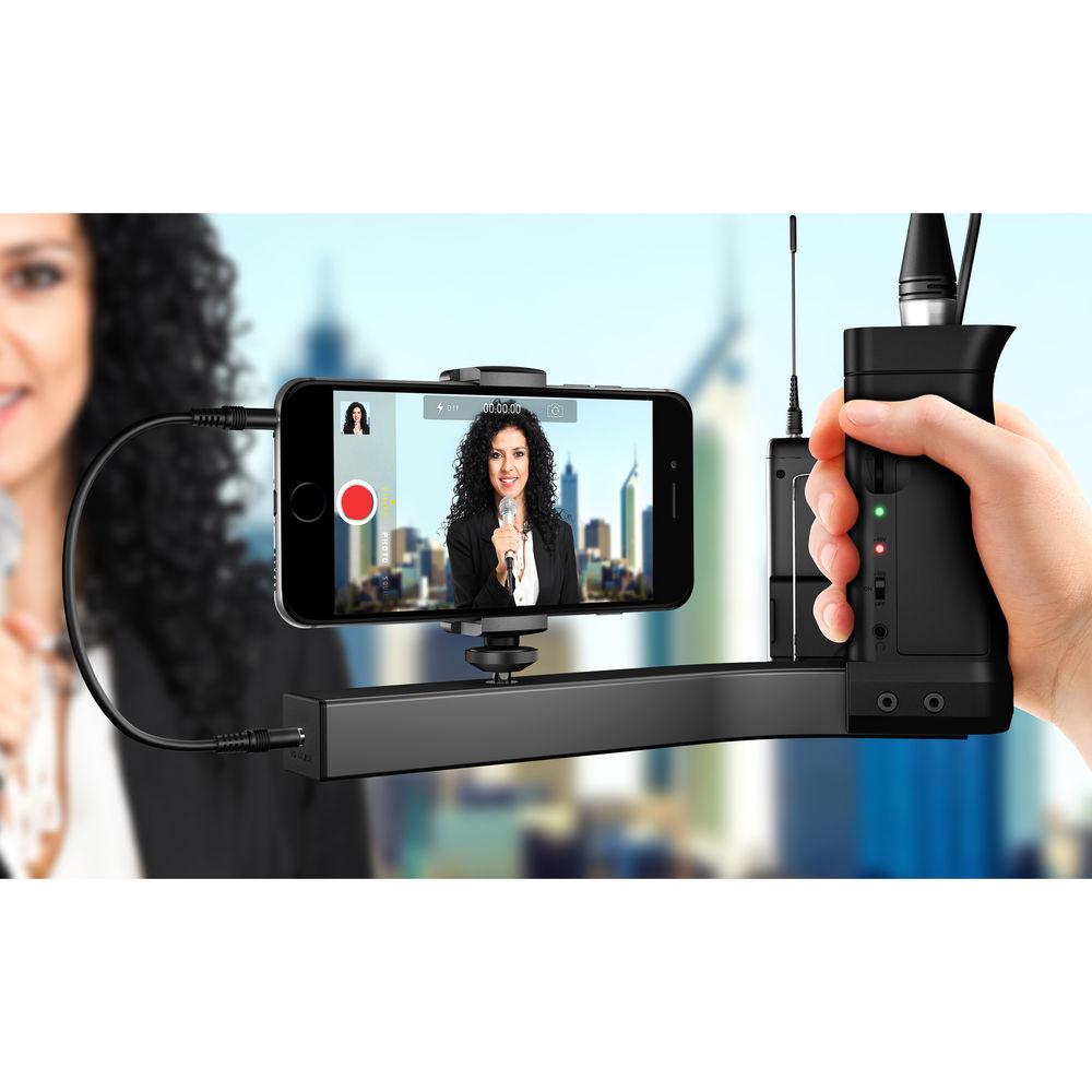 IK Multimedia iKlip A V Smartphone Grip with Integrated Mic Preamp