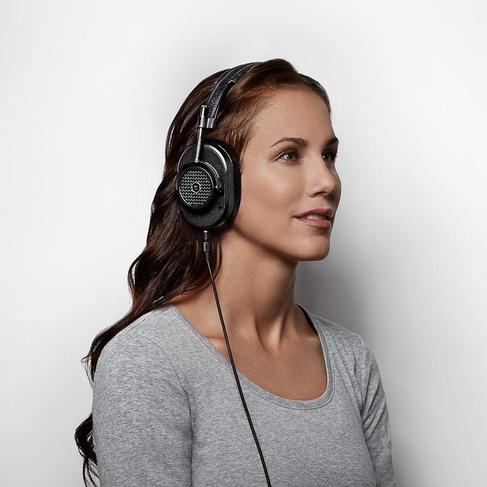 Master & Dynamic MH40 Over-Ear Headphones