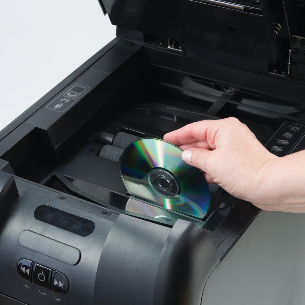 Swingline Stack-and-Shred 750M Micro-Cut Auto-Feed Shredder