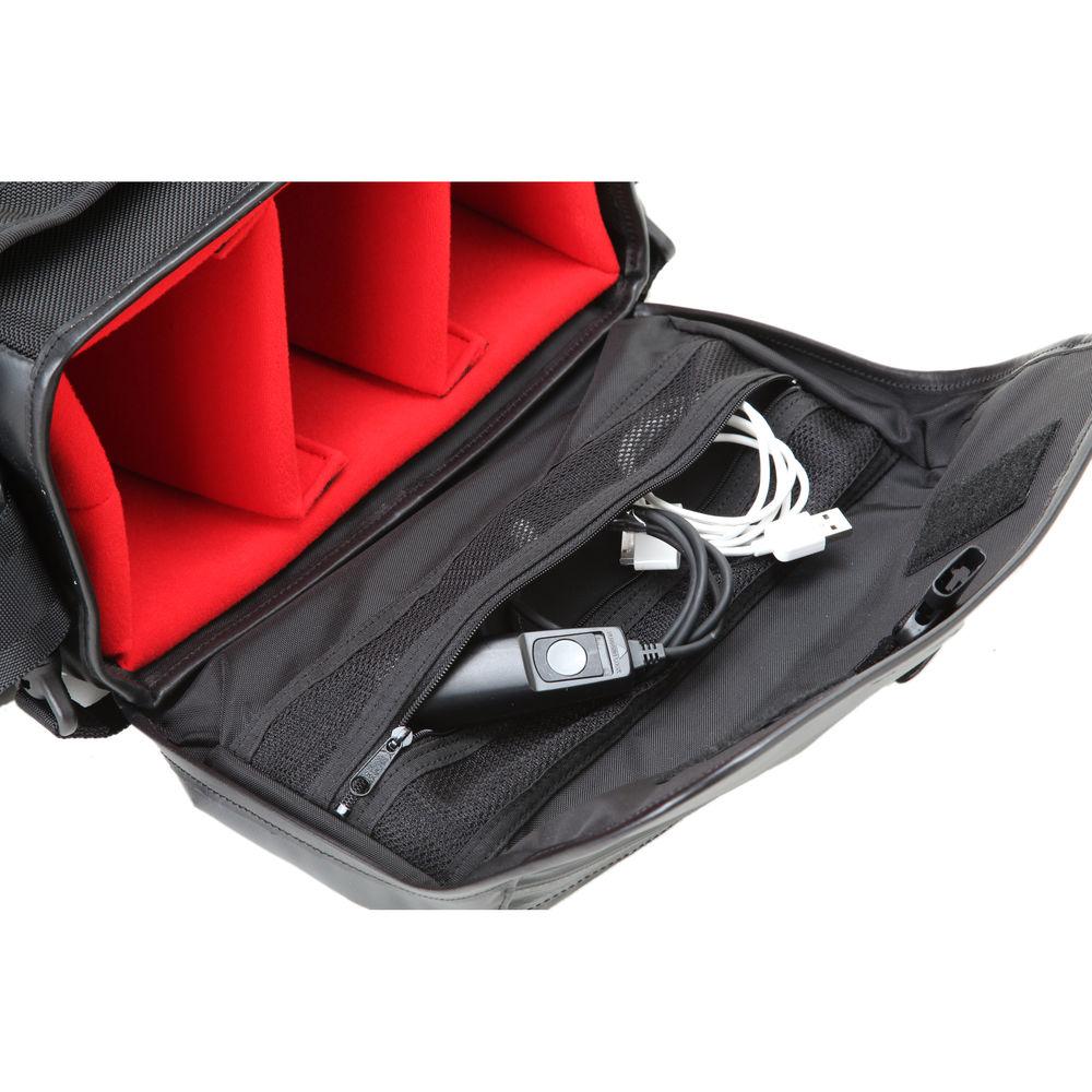 Artisan & Artist WCAM-8500N Waterproof Shoulder Bag