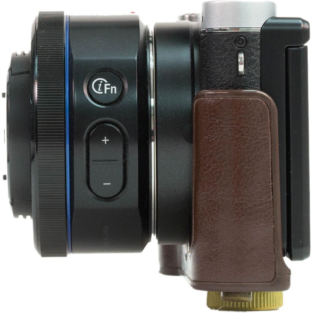 MegaGear MG398 Ever Ready Protective Camera Case for Samsung NX3000 with 20-50mm Lens