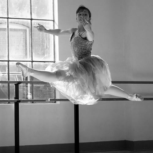 Panasonic Lumix G 42.5mm f 1.7 ASPH. POWER O.I.S. Lens