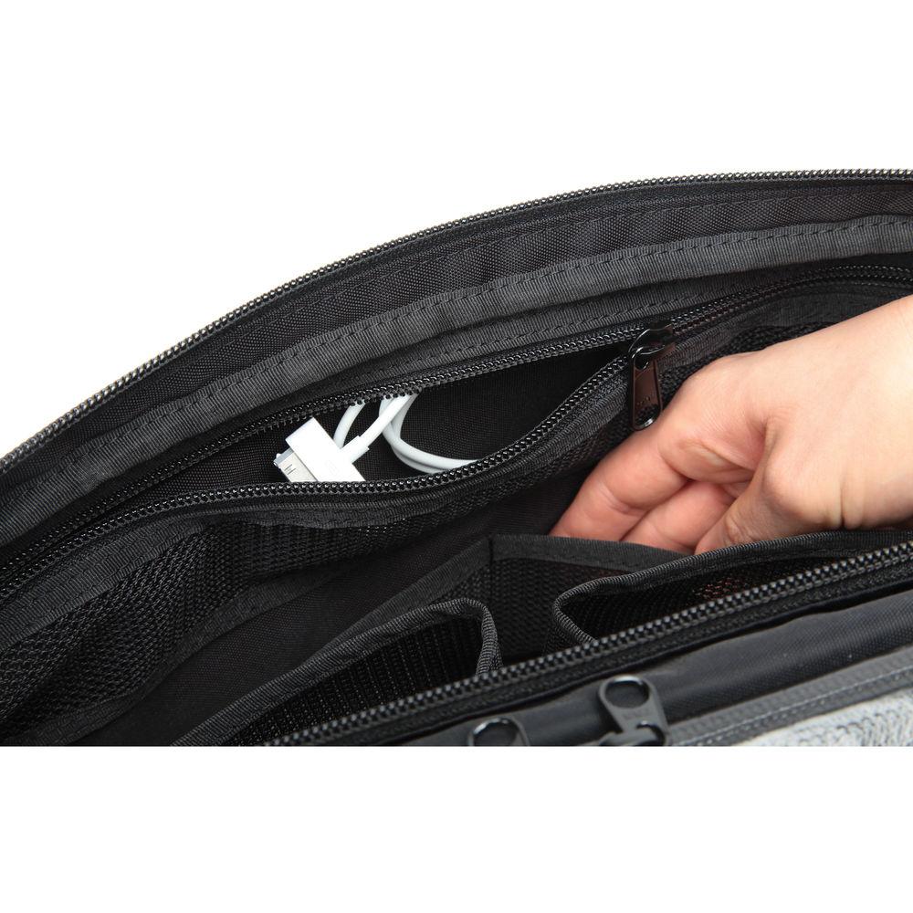 Artisan & Artist MCAM 1000 Camera Bag