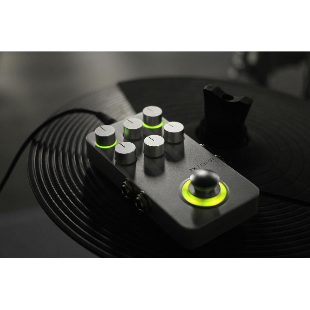 Hotone XTOMP Multi-Effects Pedal with Bluetooth Connectivity and XTOMP App
