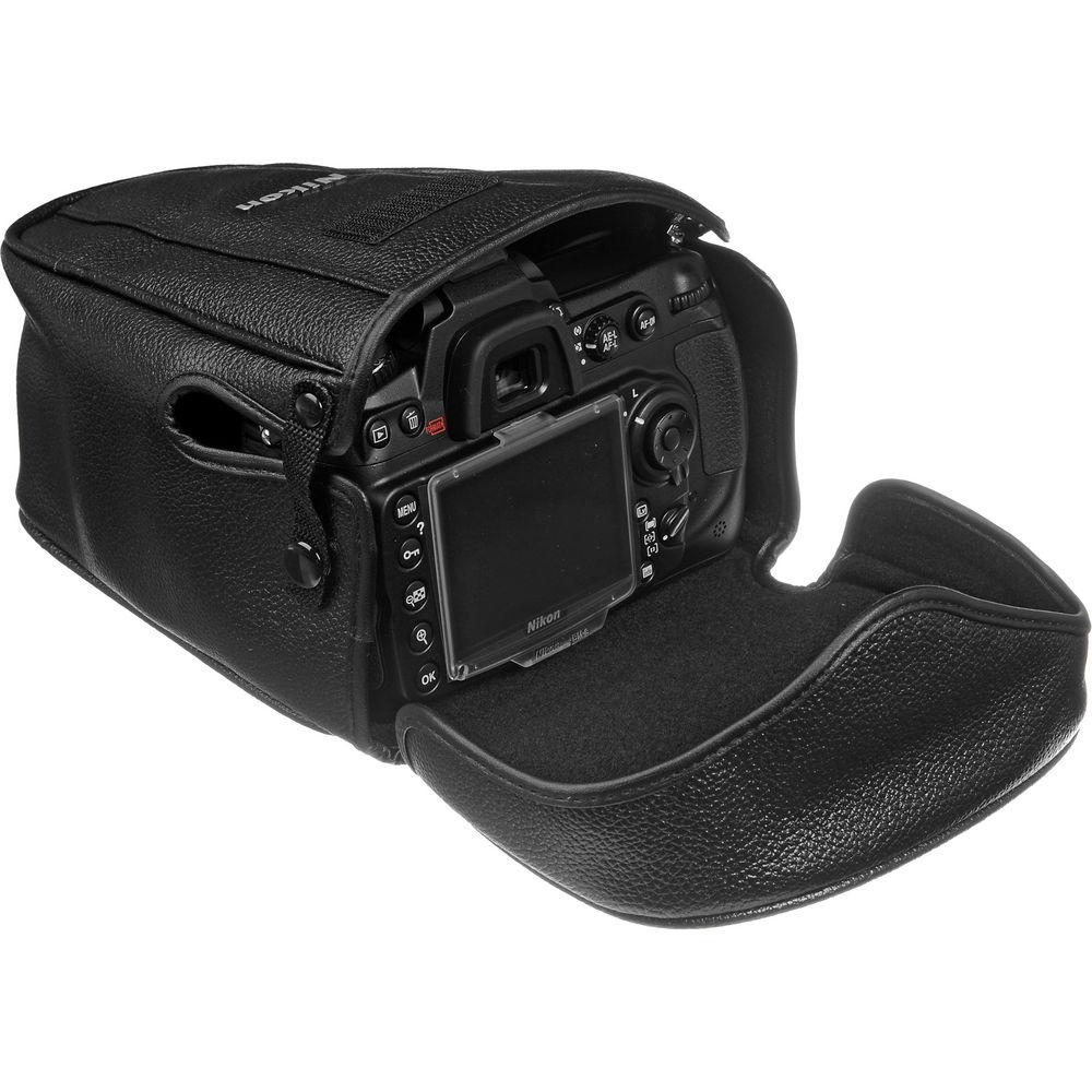 Nikon CF-D200 Semi-Soft Eveready Case - for Nikon D200, D300 Digital SLR Cameras with a Lens attached.