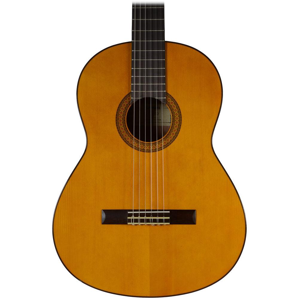 Yamaha CG102 Nylon-String Classical Guitar