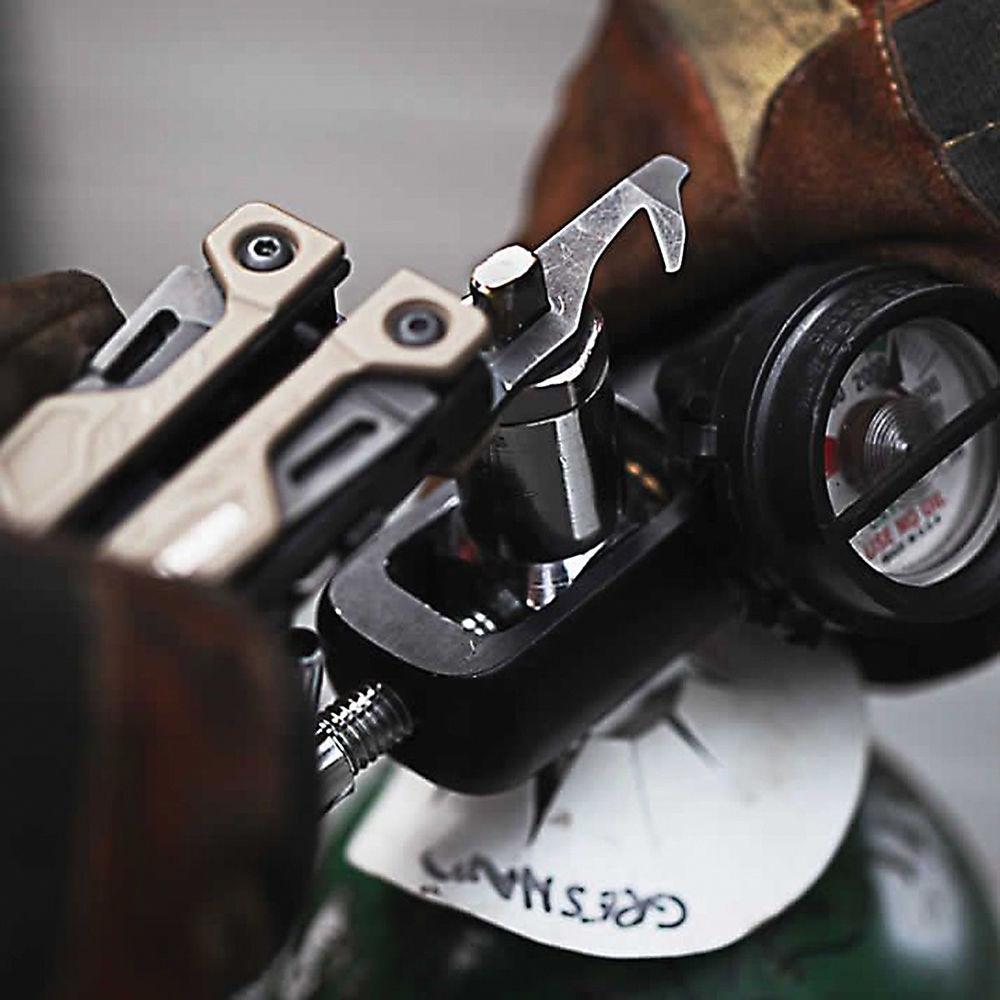 Leatherman OHT Multi-Tool with Black MOLLE Sheath