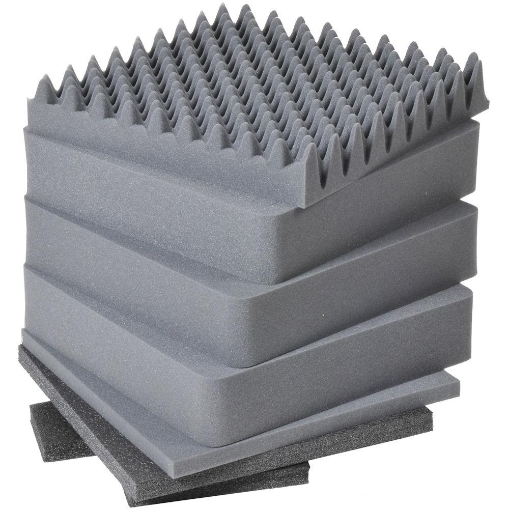 Pelican 0340 Cube Case with Foam