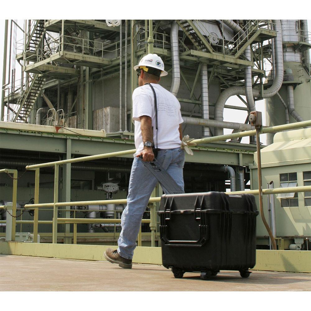 Pelican 0340 Cube Case with Foam