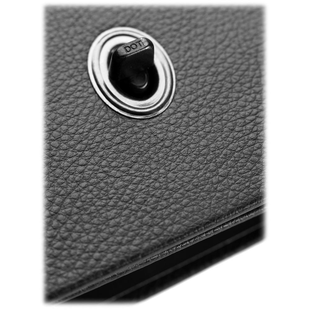 Prat Classic Easel Binder - 8.5 x 11" - Black - Ten Pages