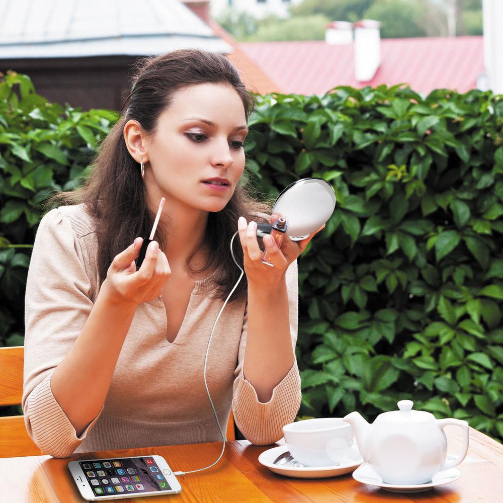 CTA Digital Compact Mirror 5000mAh External Battery Charger