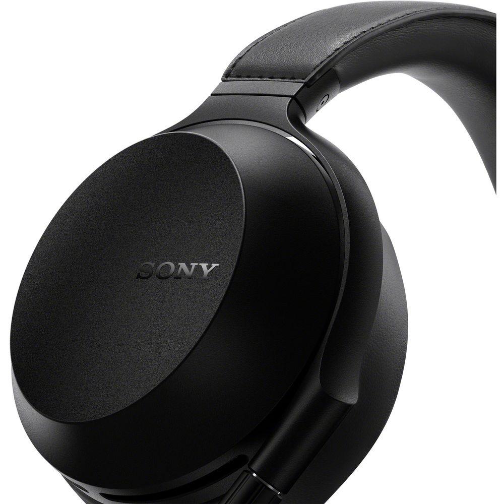 Sony MDR-Z7M2 Circumaural Closed-Back Headphones