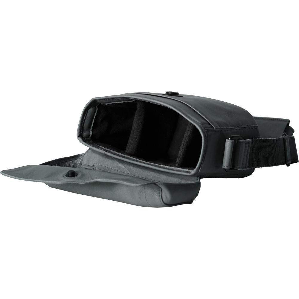 compagnon "The Nano Messenger" Leather Camera Bag